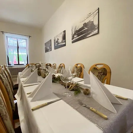 Restaurace A Klatovsky Dvur Pensión