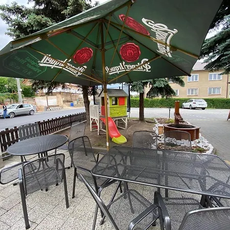 Restaurace A Klatovsky Dvur 3*