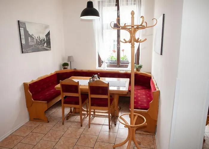 Restaurace A Klatovsky Dvur 3*