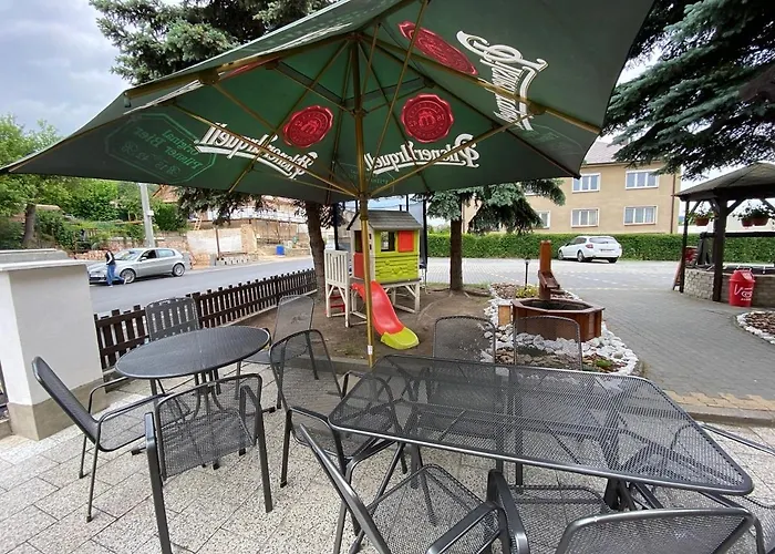 Restaurace A Klatovsky Dvur 3*