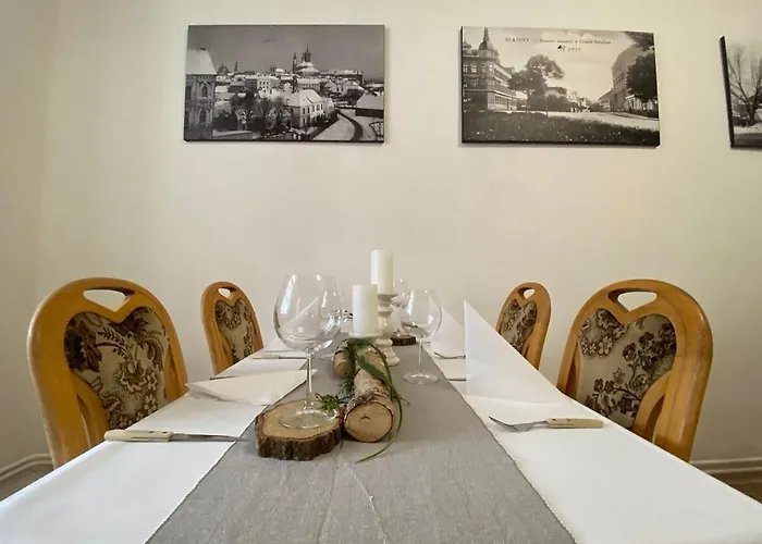 Restaurace A Klatovsky Dvur 3*
